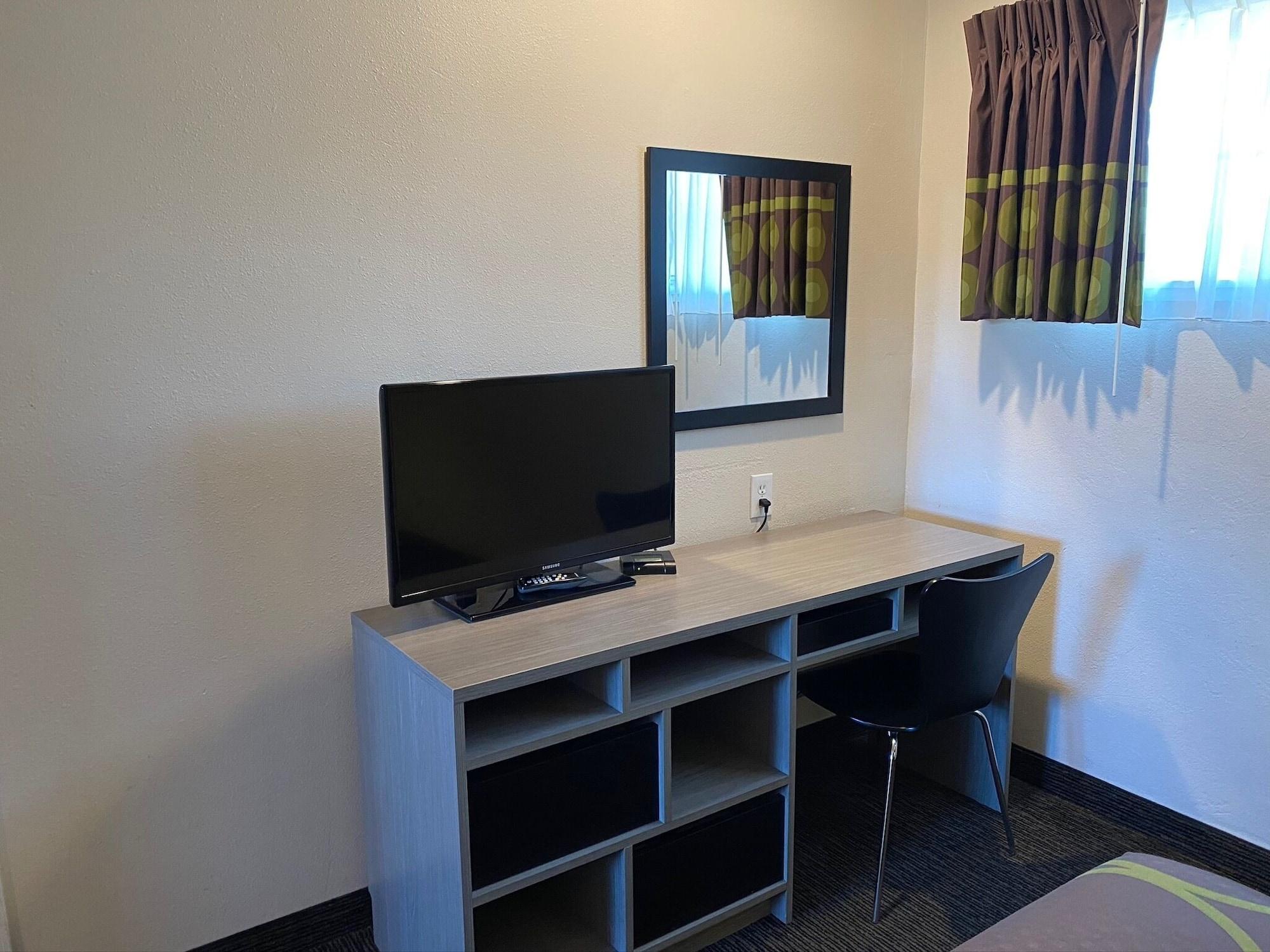 Motel Super 8 By Wyndham 2*