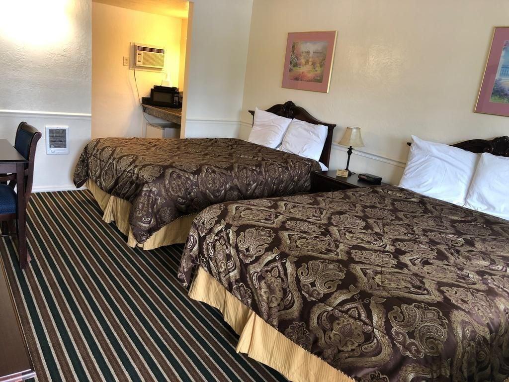 Pines Motel Monterey