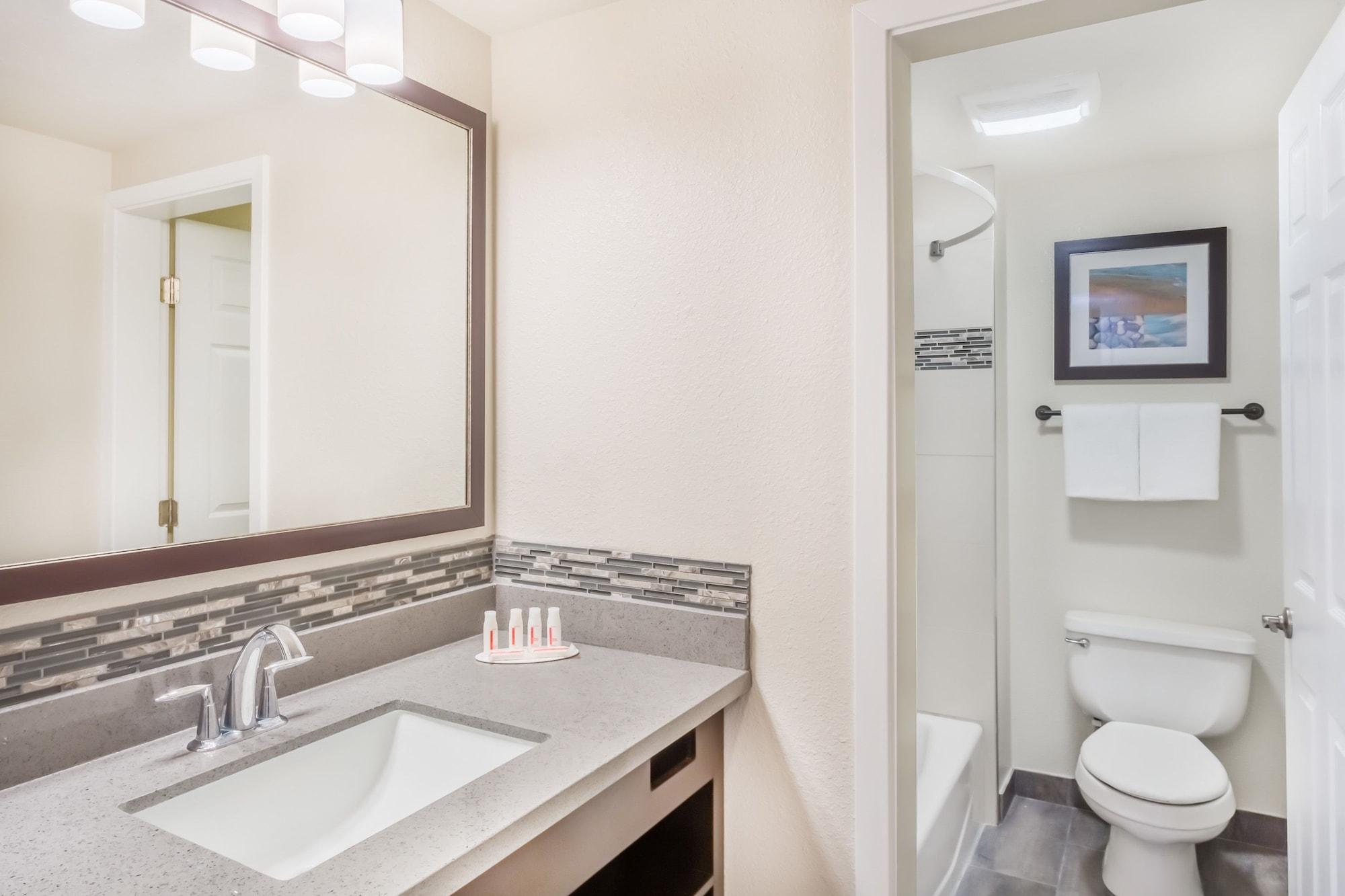 Motel Days By Wyndham Downtown 2*