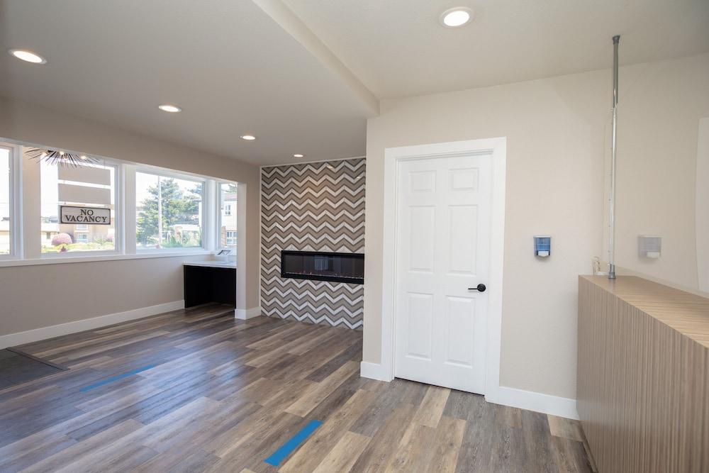 Days By Wyndham Downtown 2*