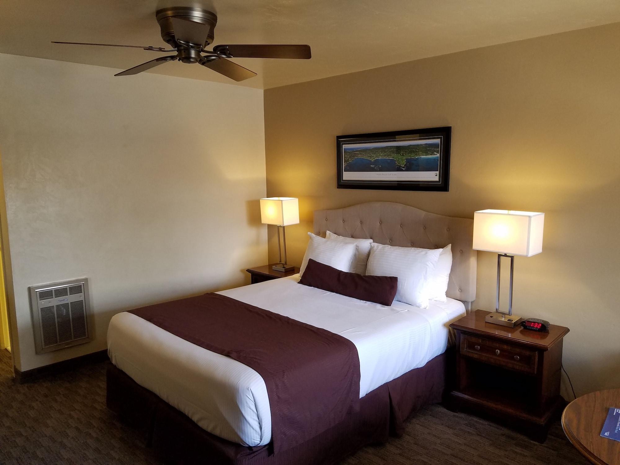 Lone Oak 2* Monterey