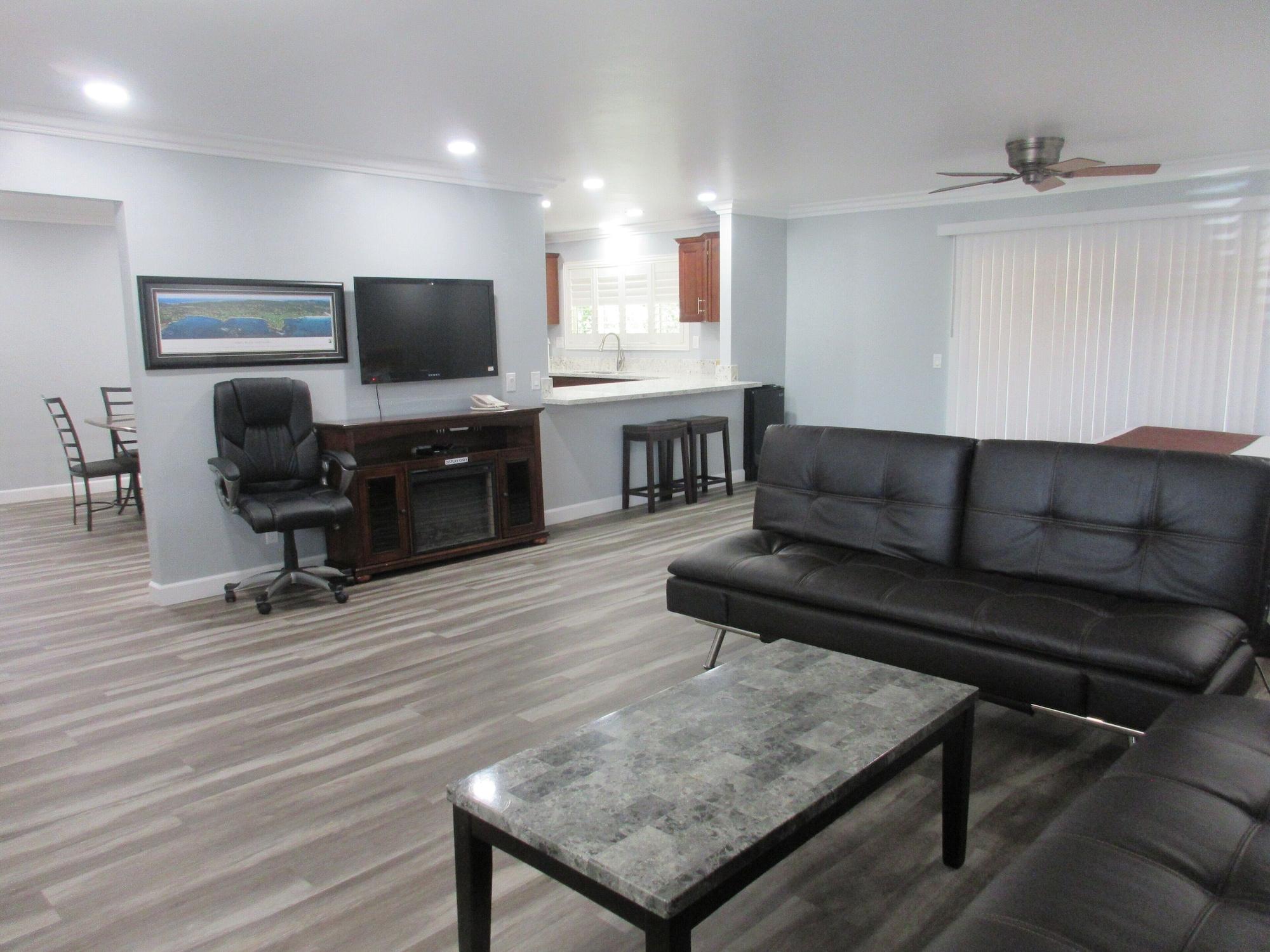 Lone Oak Motel