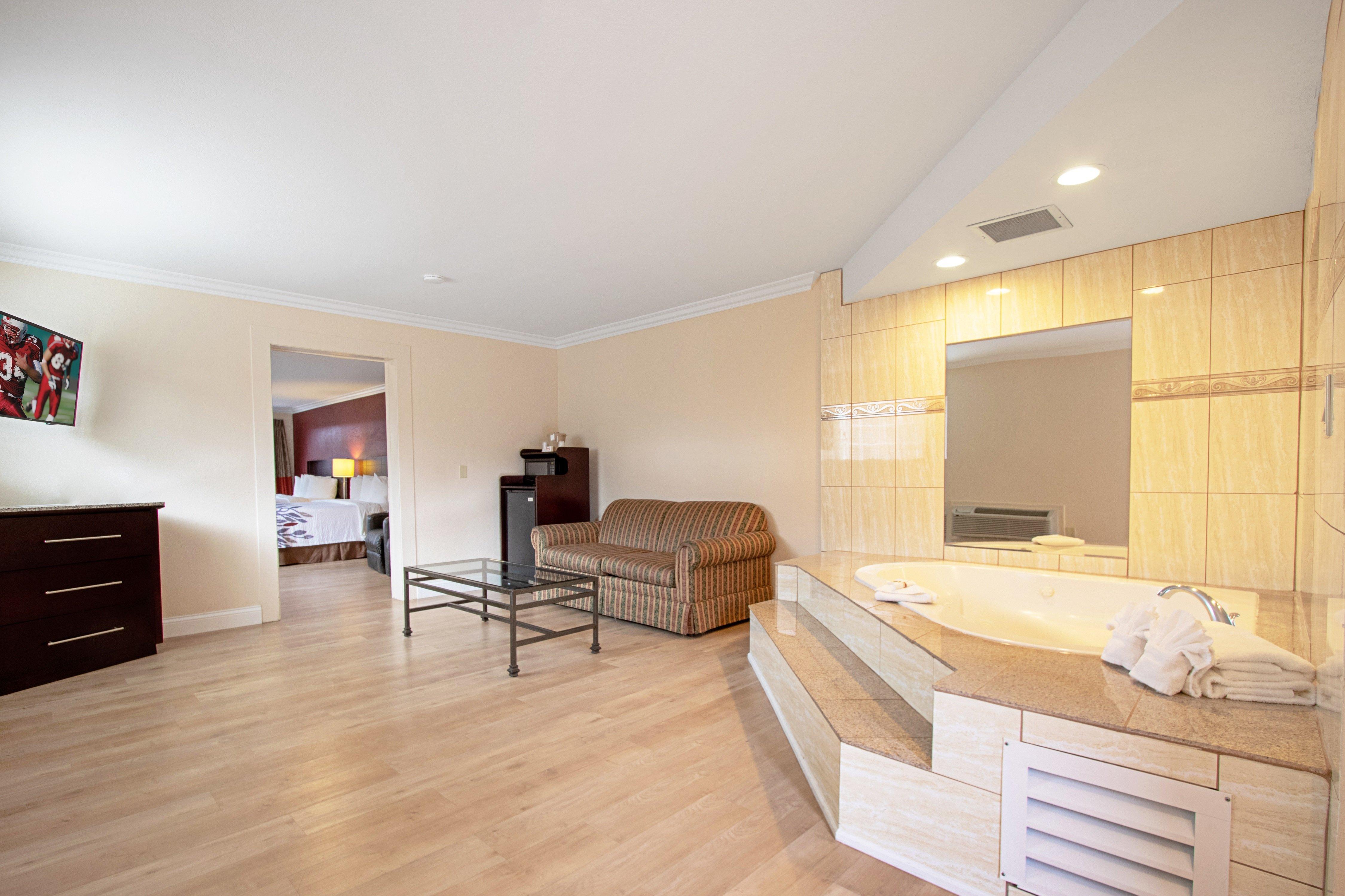 Americas Value & Hotel