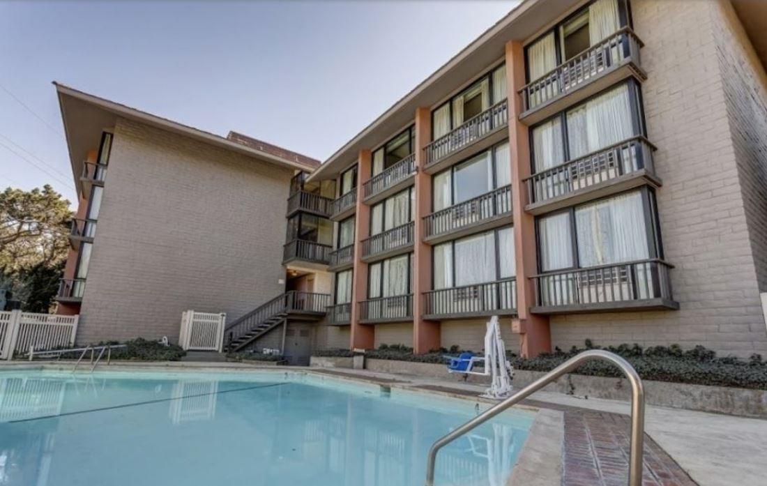 Red Lion Motel 2*