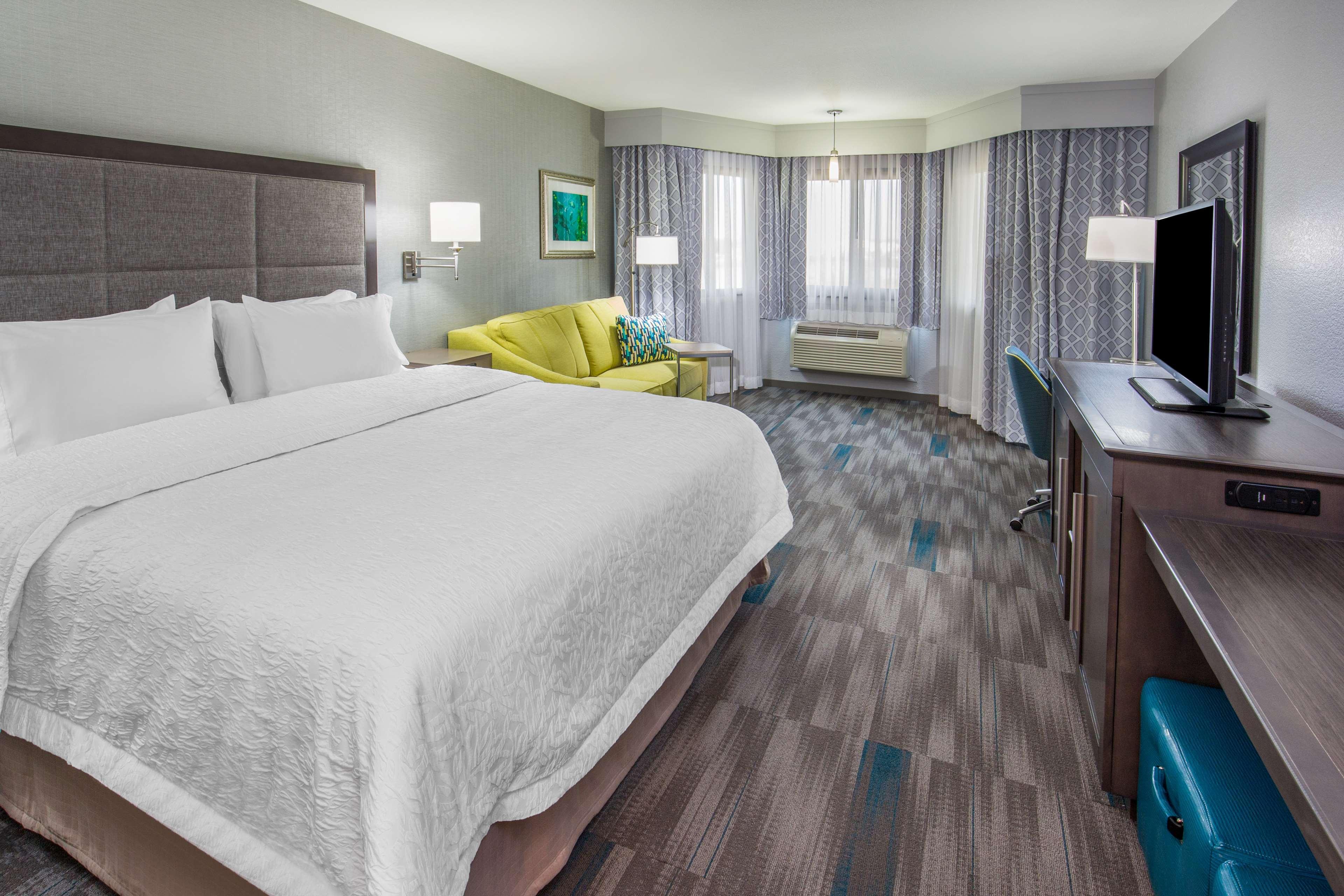 Hotel Hampton Monterey