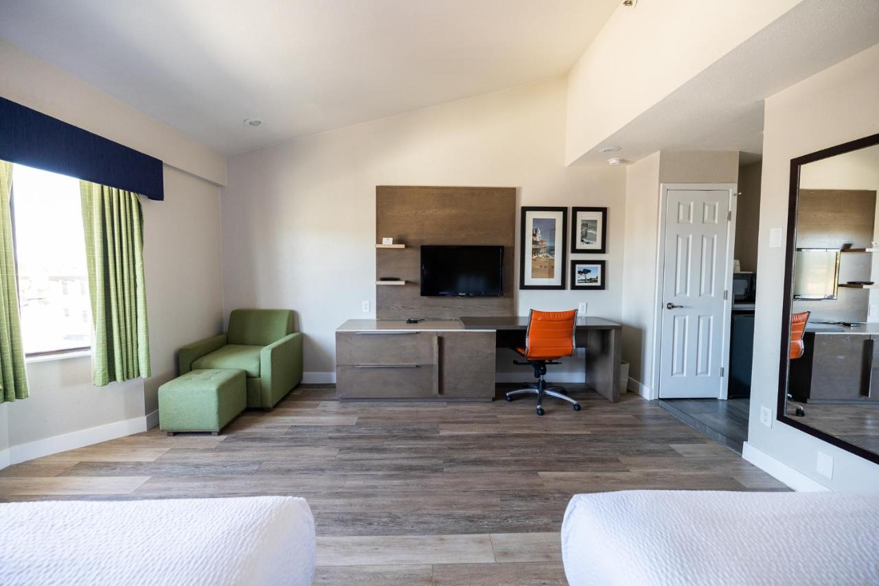 Motel Days By Wyndham Downtown Monterey
