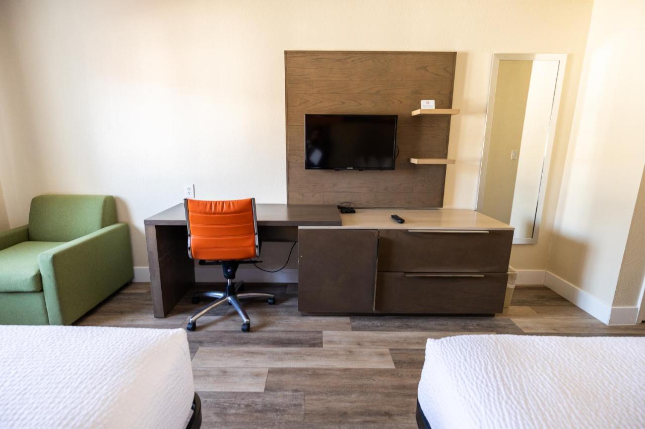 Days By Wyndham Downtown Motel Monterey