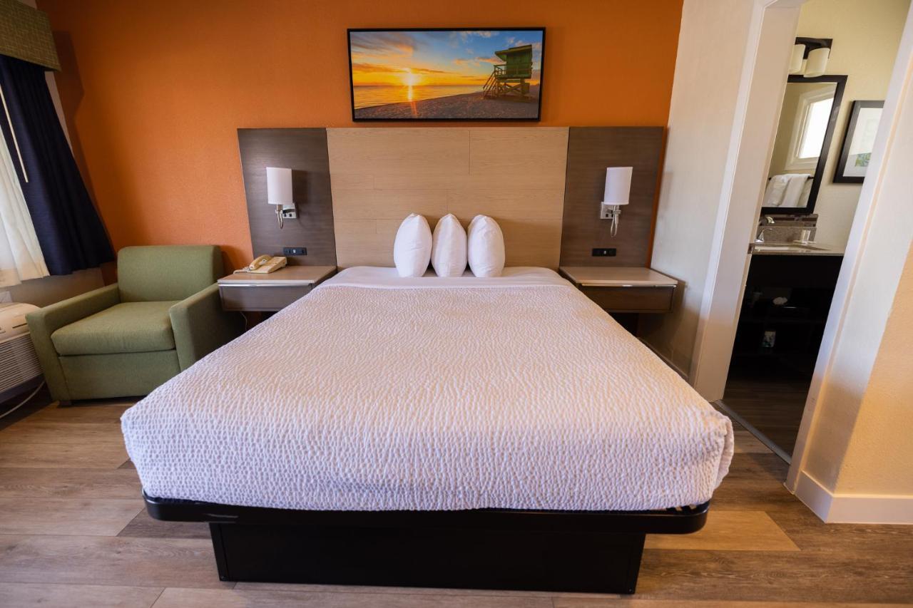 Days By Wyndham Downtown 2* Monterey