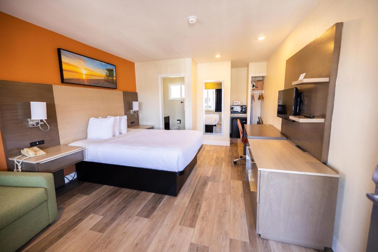 Days By Wyndham Downtown Motel 2*