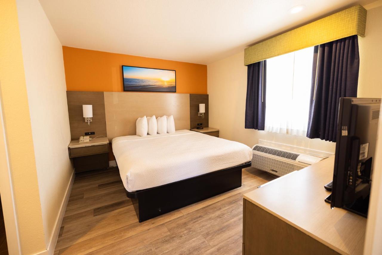 Days By Wyndham Downtown Motel 2*