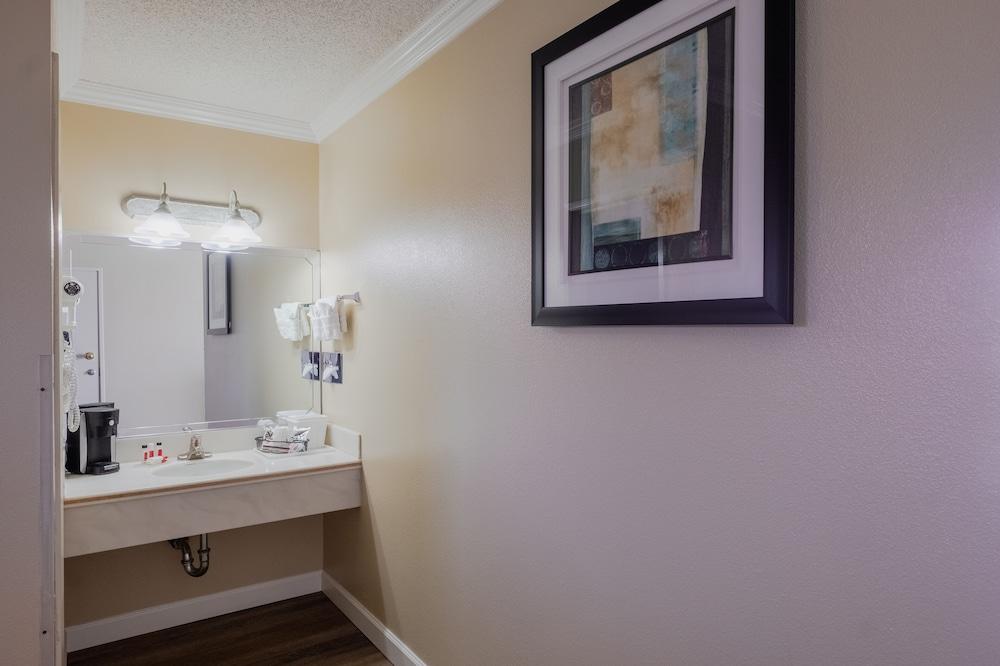 Hotel Travelodge By Wyndham Bay