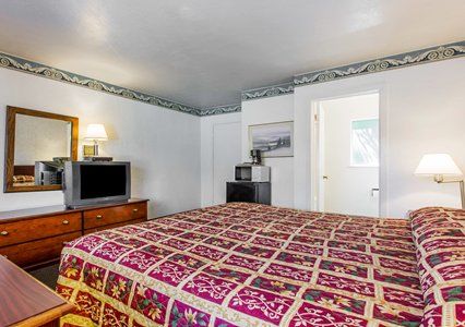 Fairgrounds Inn Monterey