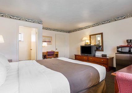 Inn Fairgrounds 2*