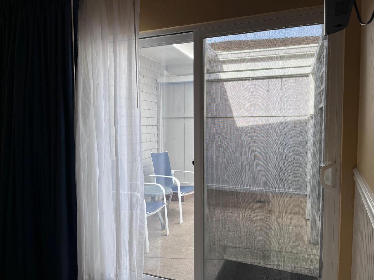 Bay Hotel Monterey