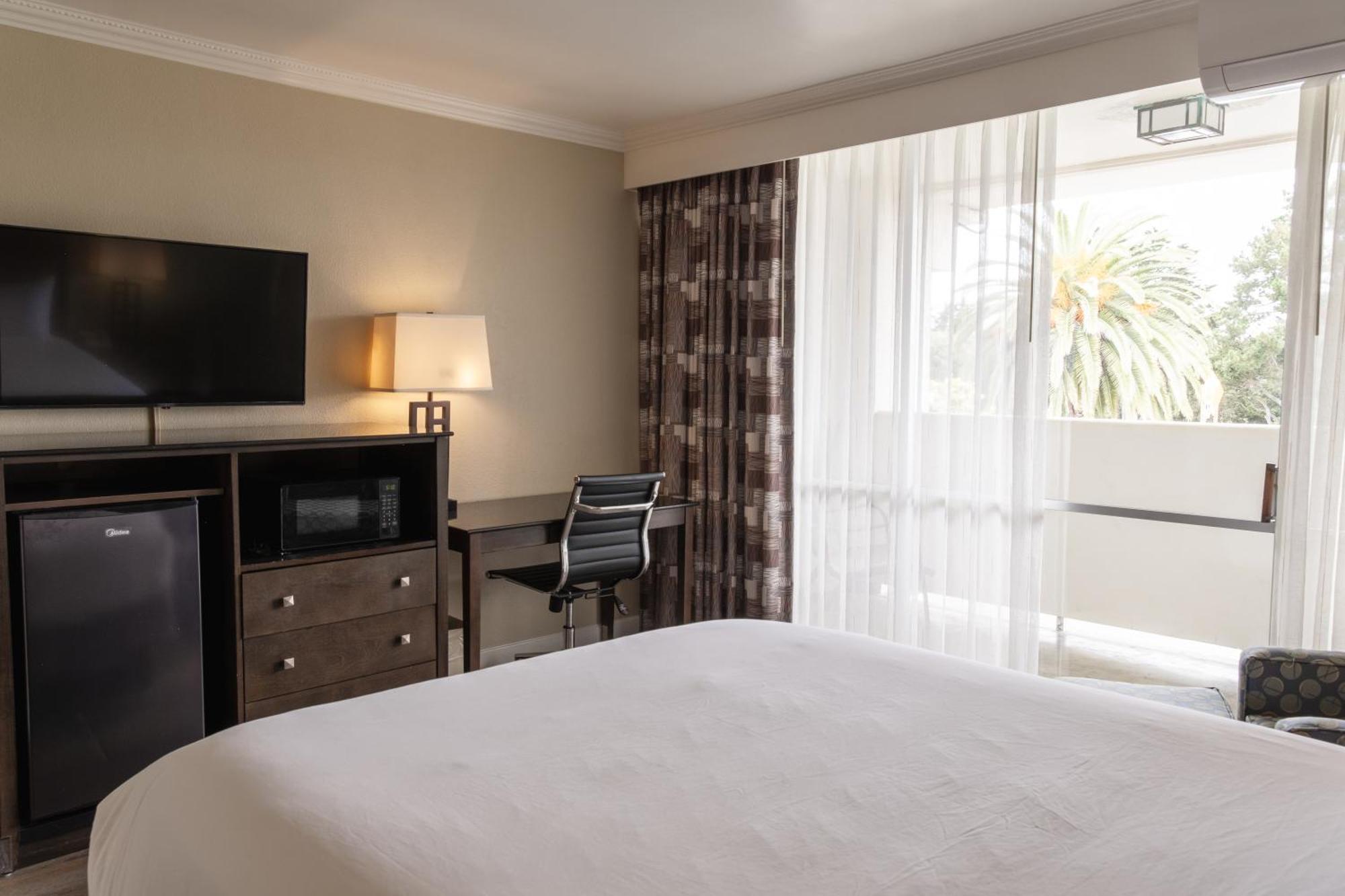 Travelodge By Wyndham Bay Hotel Monterey