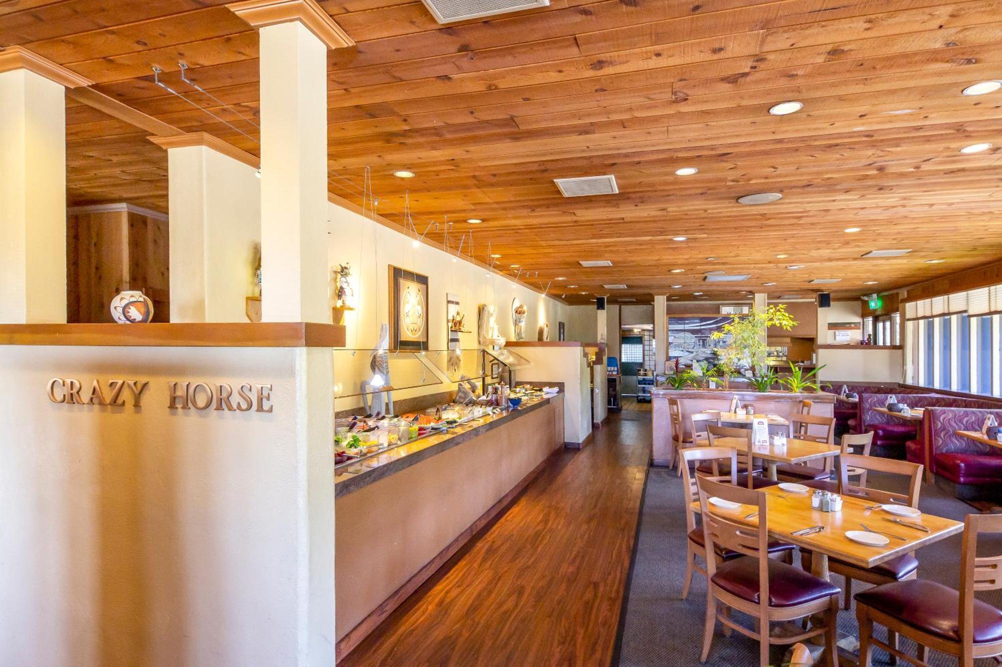 Red Lion 2* Monterey