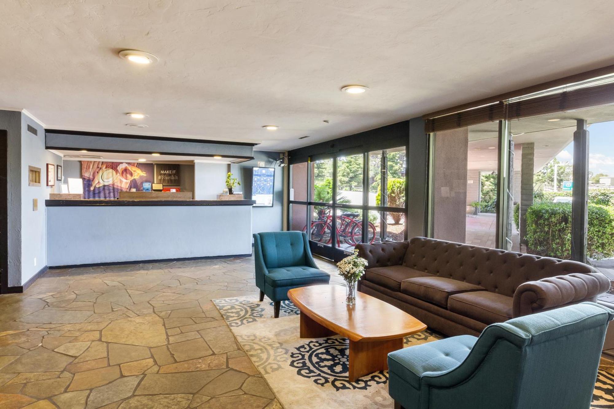 Red Lion Motel Monterey