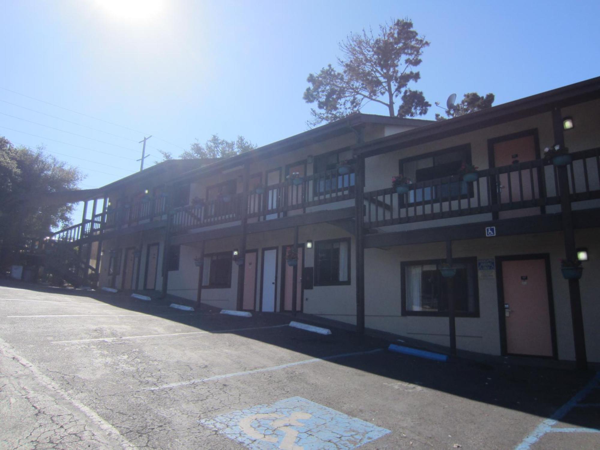 Fairgrounds Inn Monterey