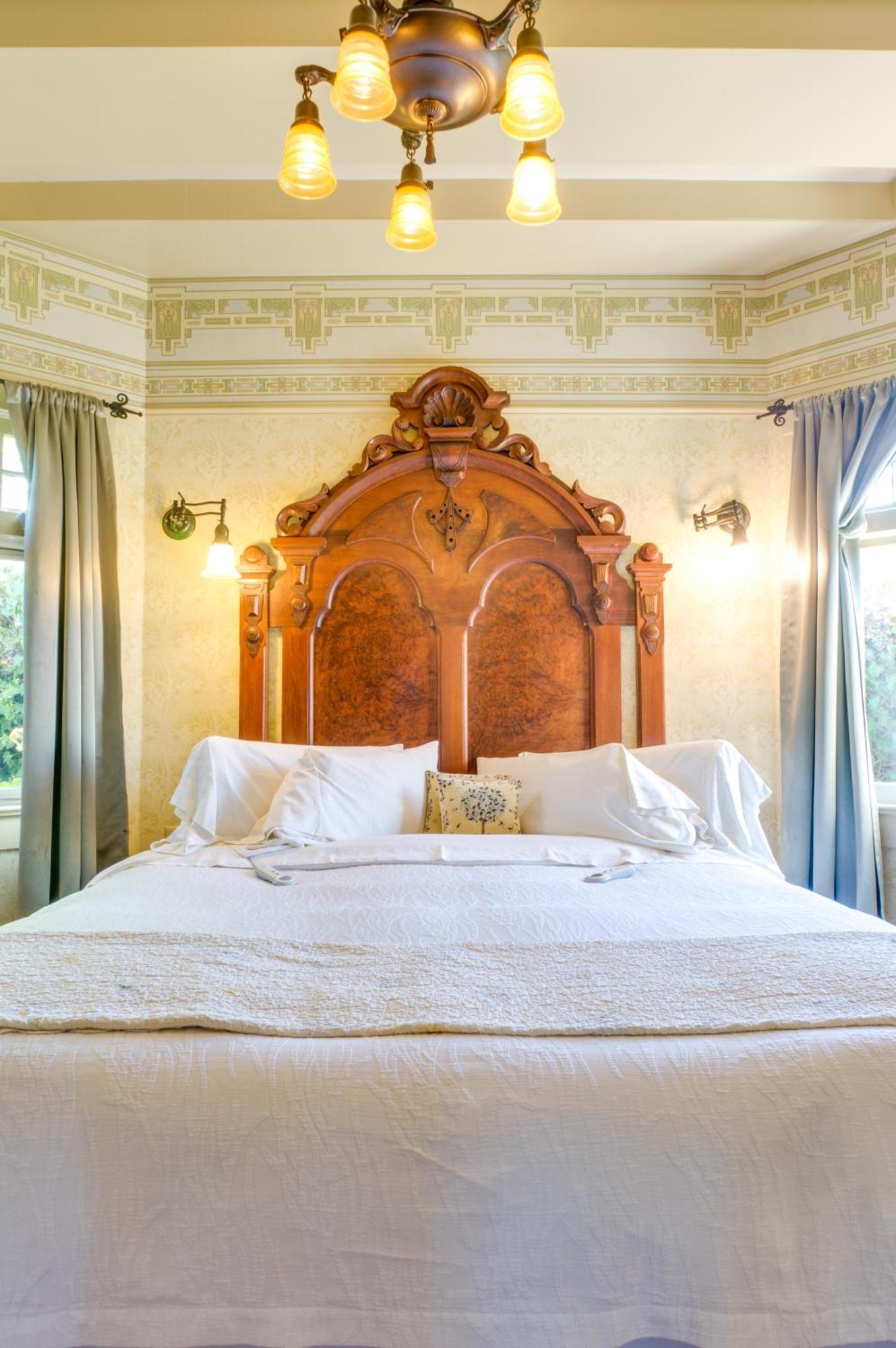 The Jabberwock Bed & Breakfast