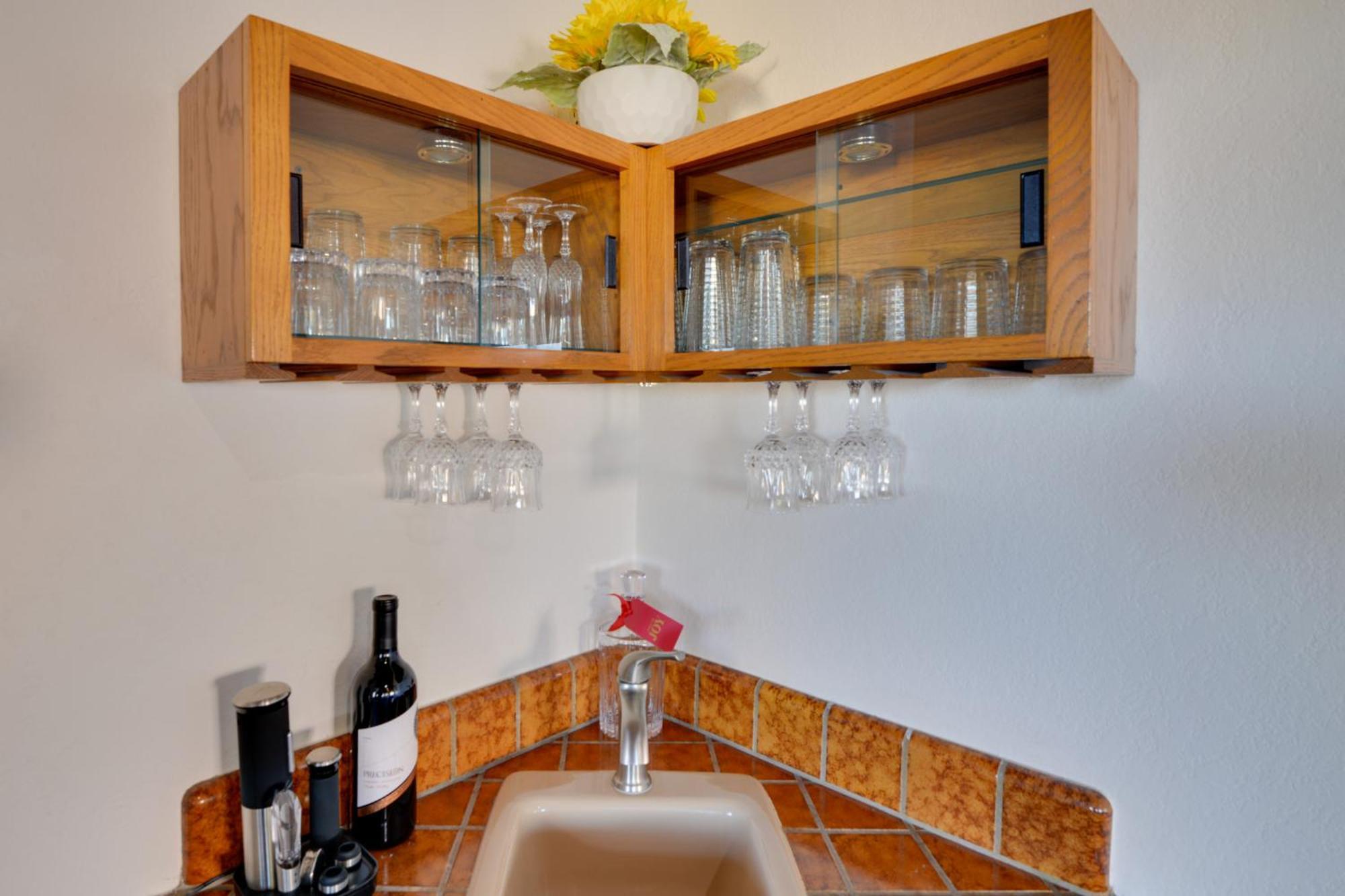 Apartment Breezy And Central Apt With Bay View! Monterey