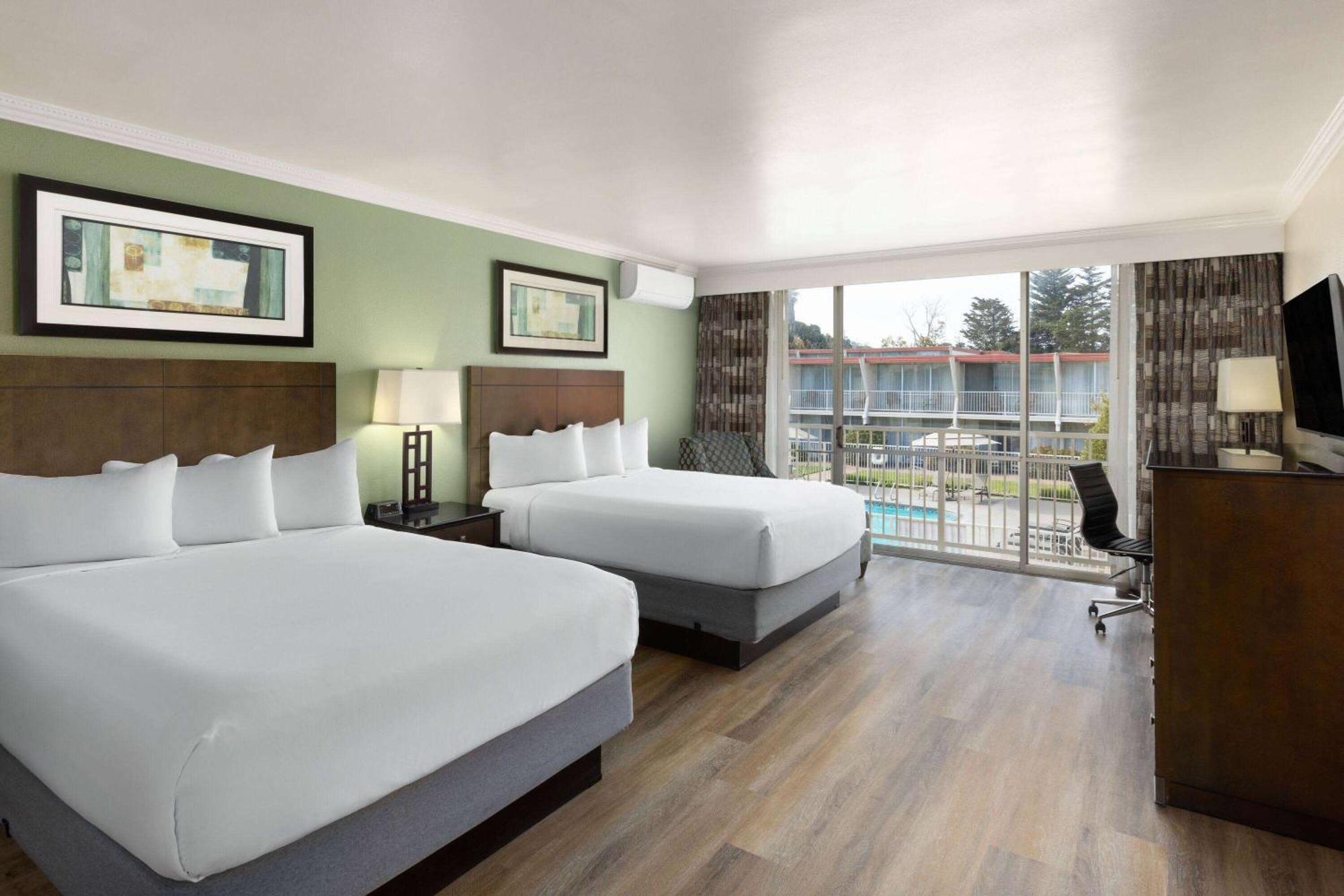 Hotel Travelodge By Wyndham Bay