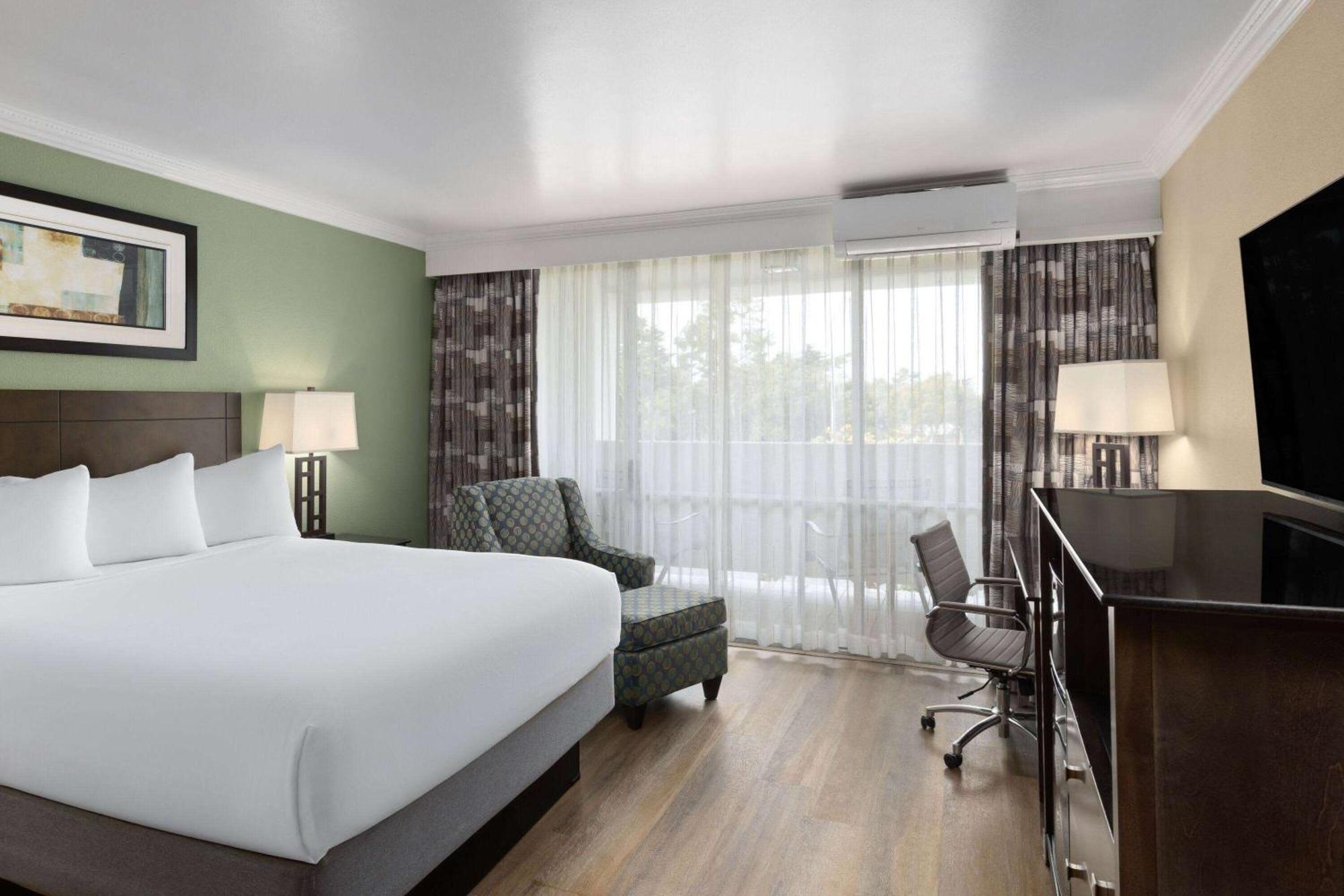 Hotel Travelodge By Wyndham Bay Monterey