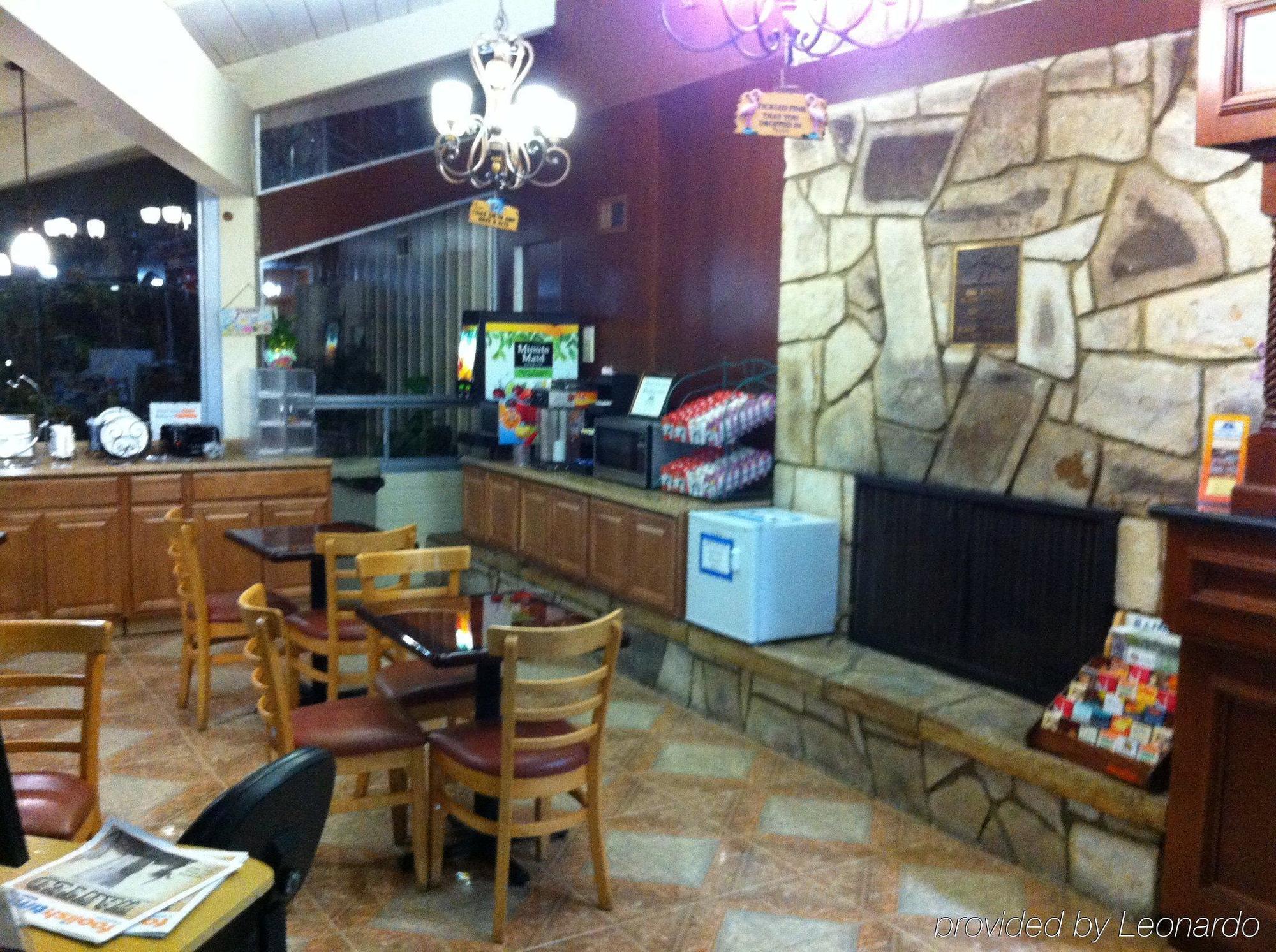 Motel Americas Value Presidents On Munras