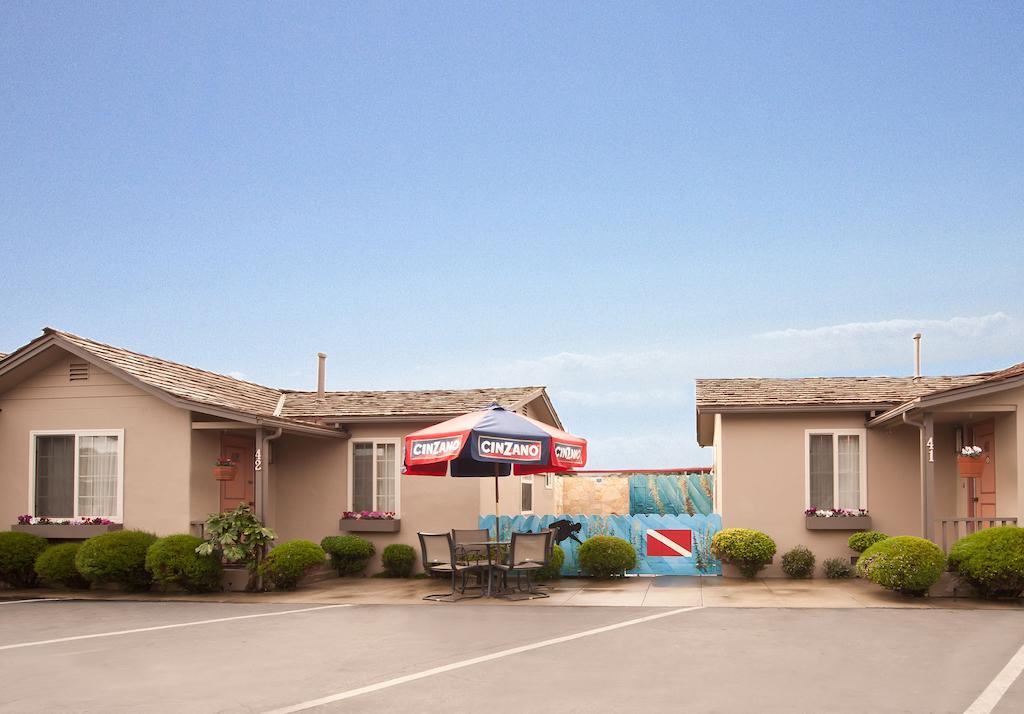 Motel Lone Oak Monterey
