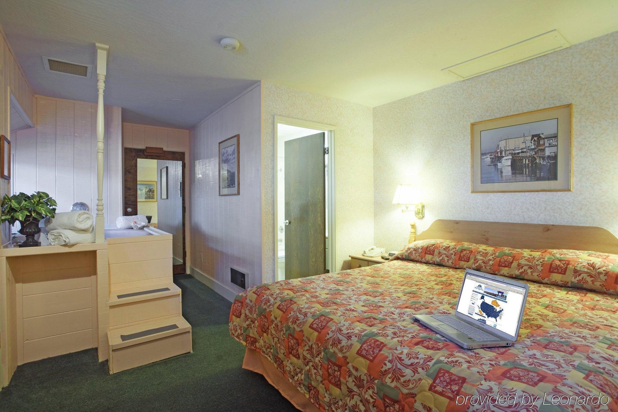 Motel Red Roof &