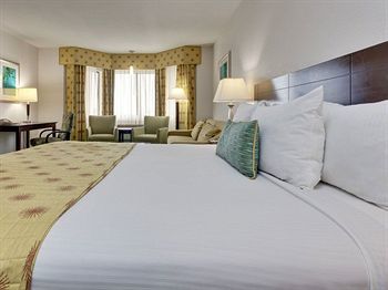 Hampton Hotel 3*