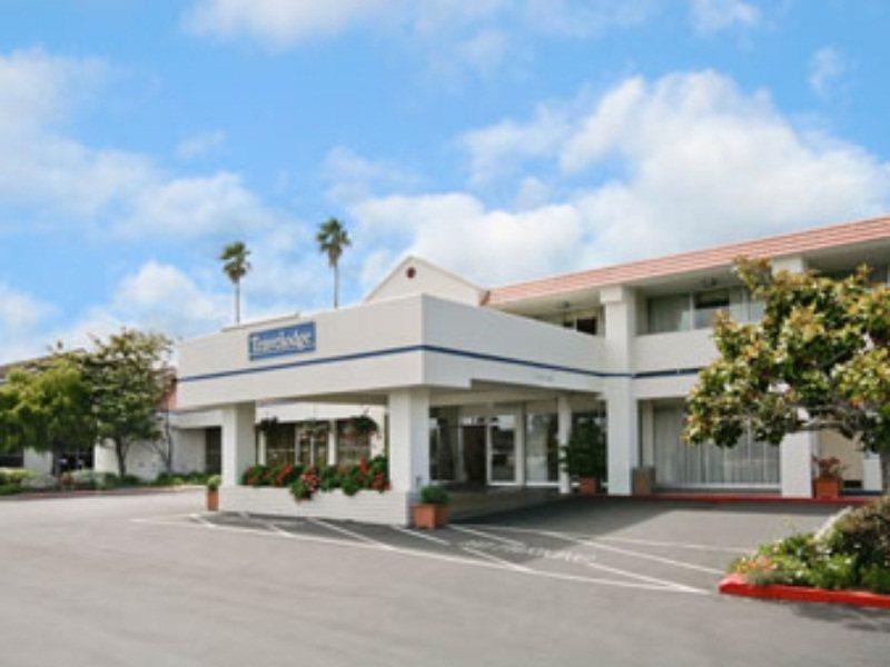 Travelodge By Wyndham Bay Monterey