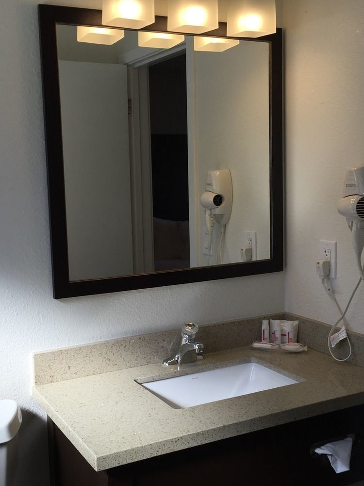 Ramada By Wyndham Monterey