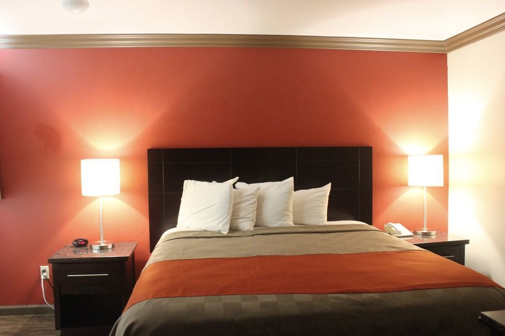 Motel Red Roof &