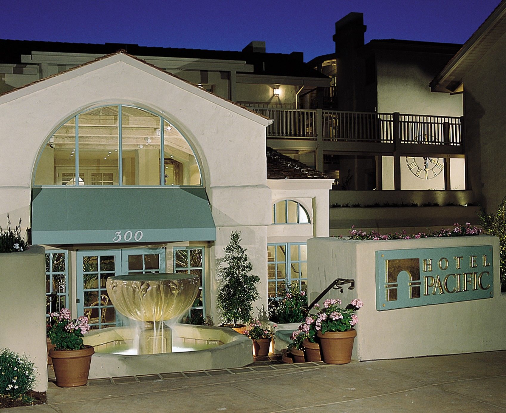 Hotel Pacific Monterey