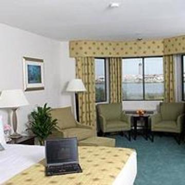 Hampton Hotel Monterey