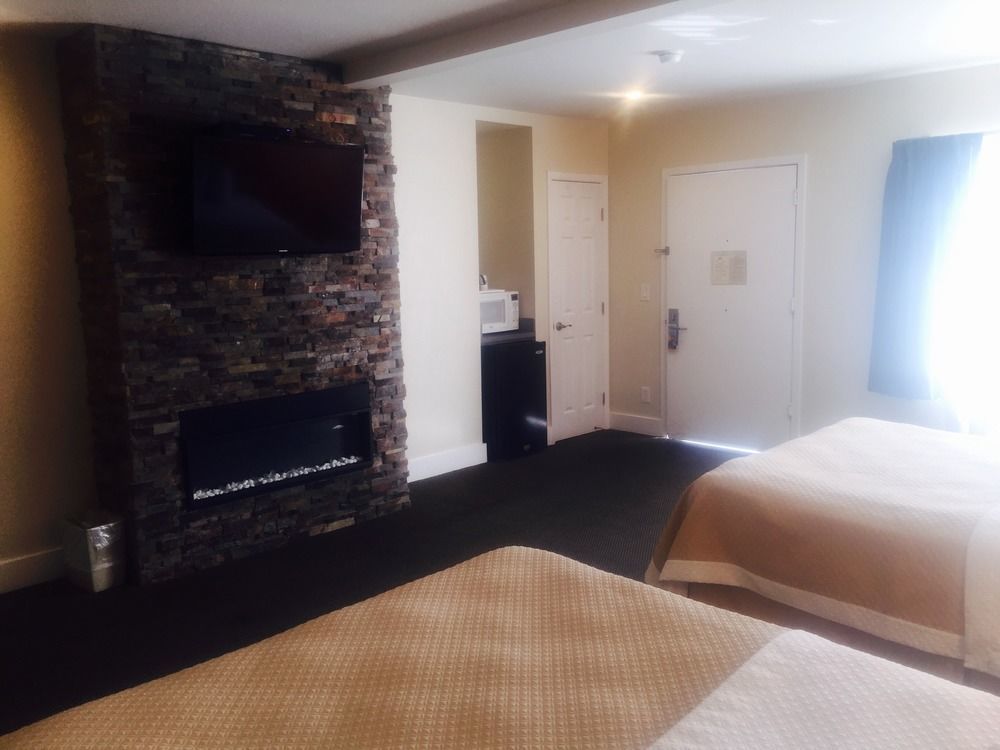 Motel Days By Wyndham Downtown Monterey