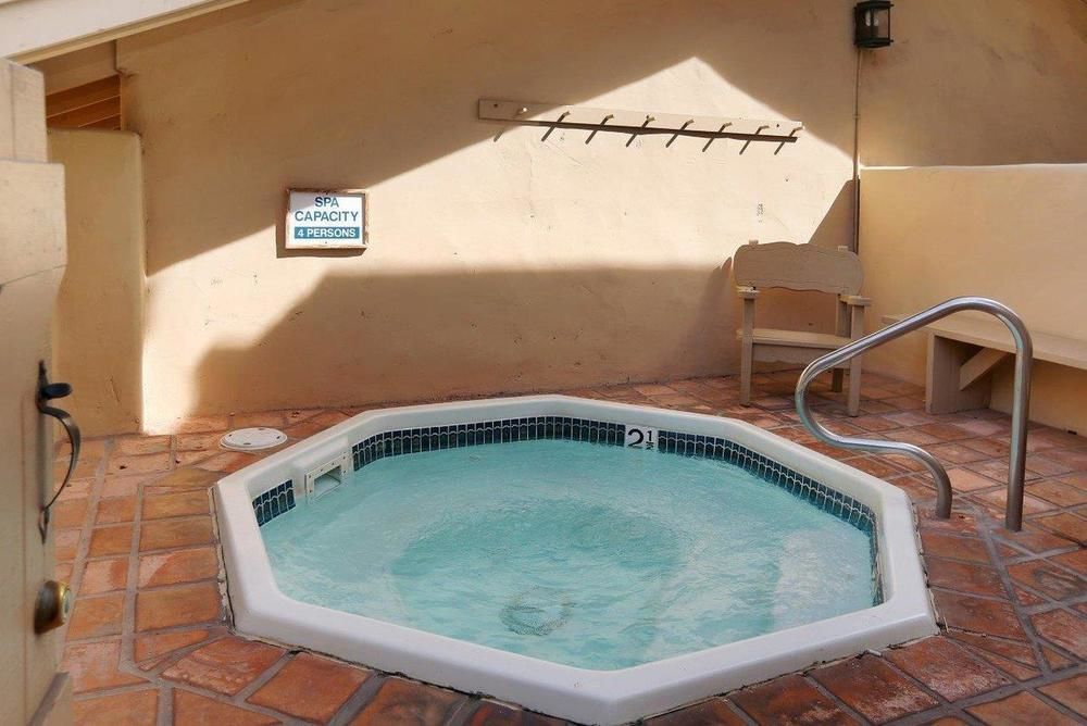 Pacific Hotel Monterey