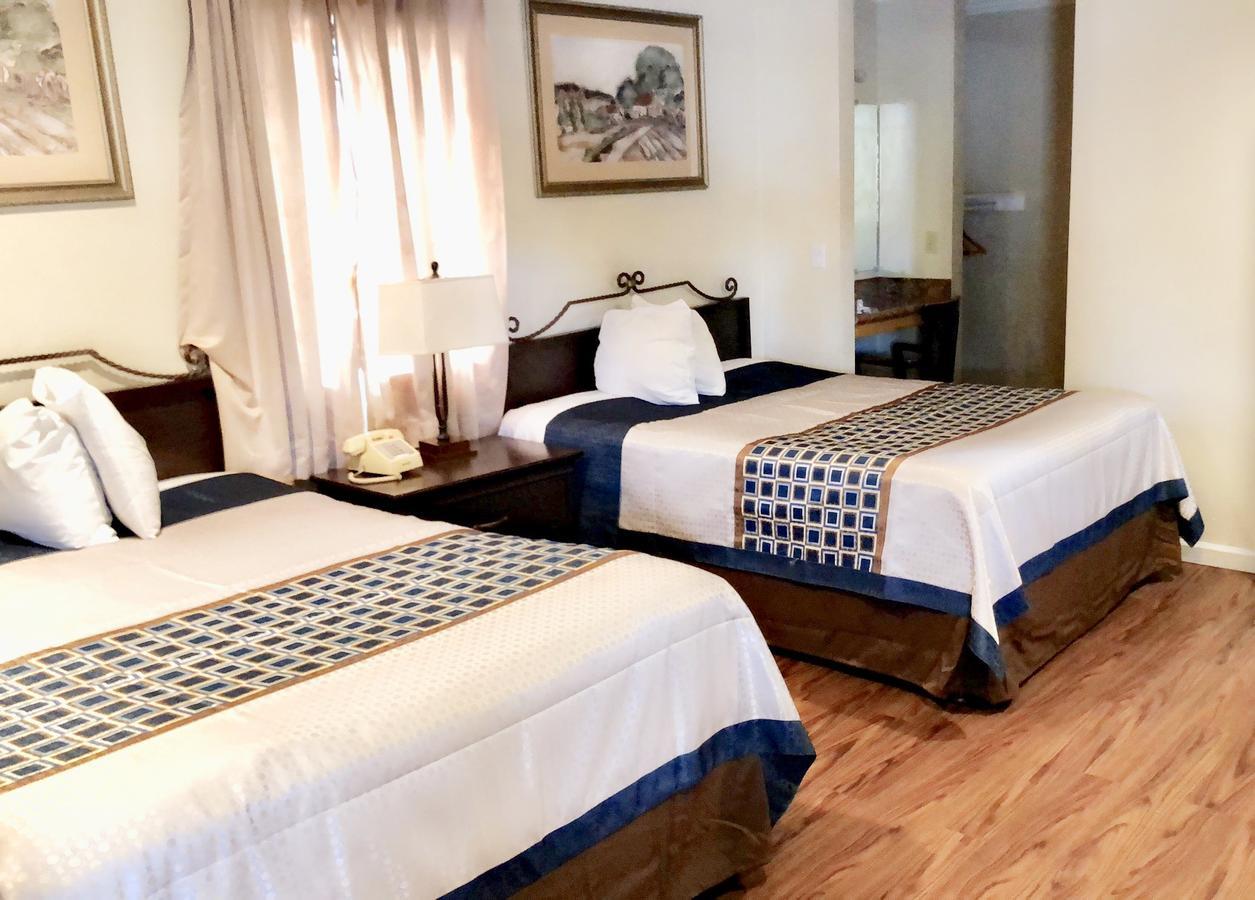 Casa Verde Motel *