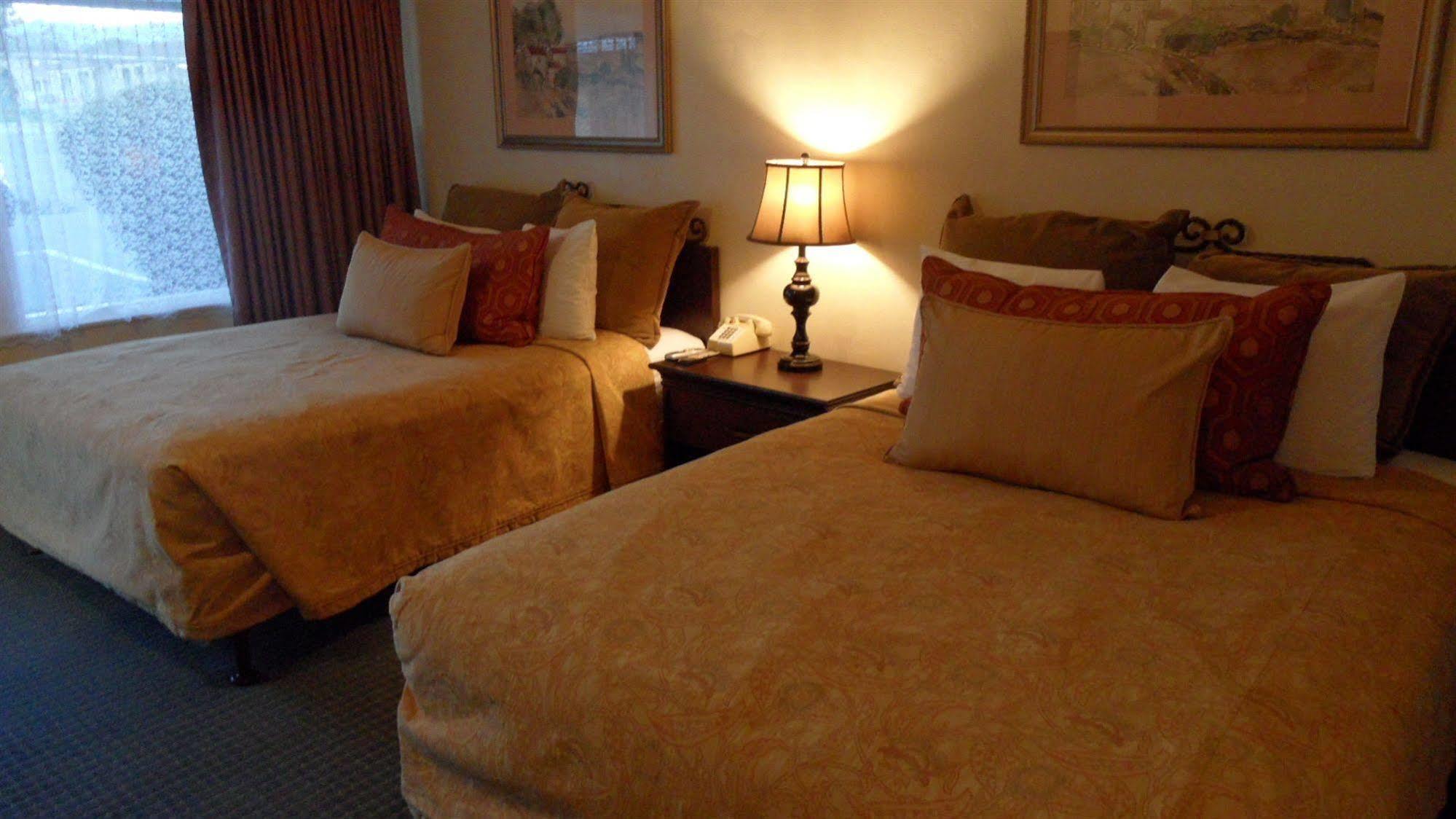 Casa Verde Motel Monterey