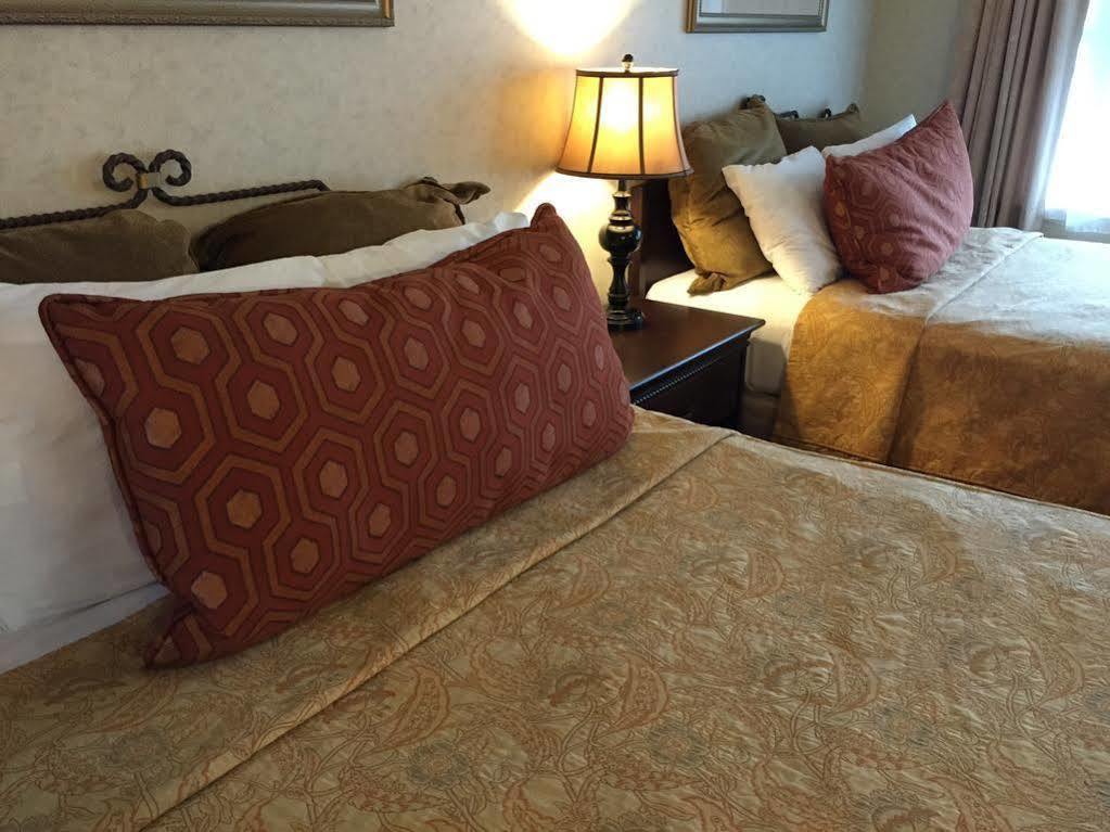 Casa Verde Motel Monterey