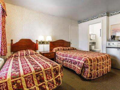 Inn Fairgrounds Monterey