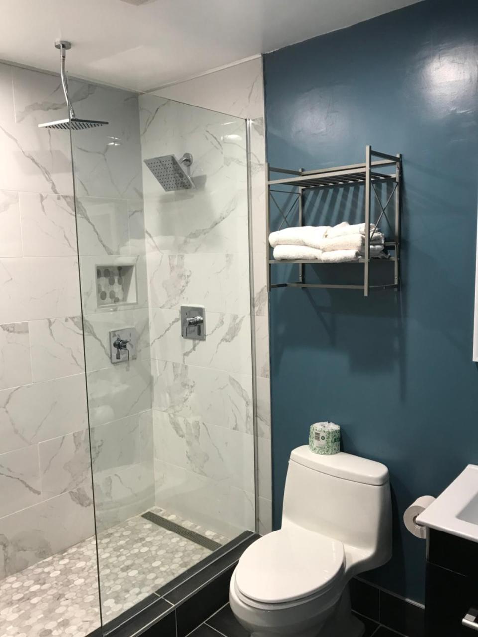 Casa Verde Motel Monterey