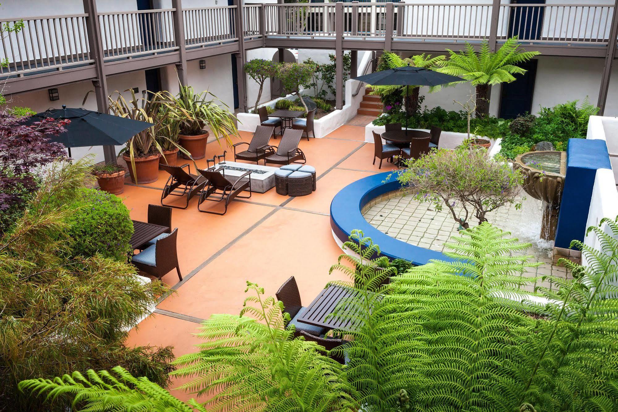 Pacific 4* Monterey