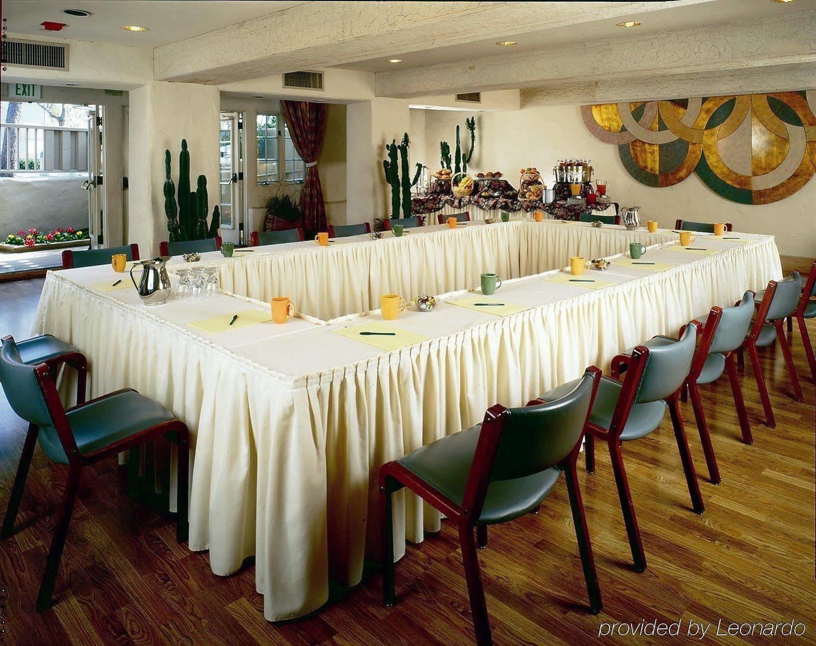 Pacific Hotel 4*