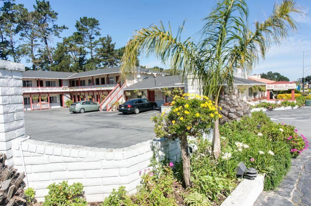 Pines 2* Monterey