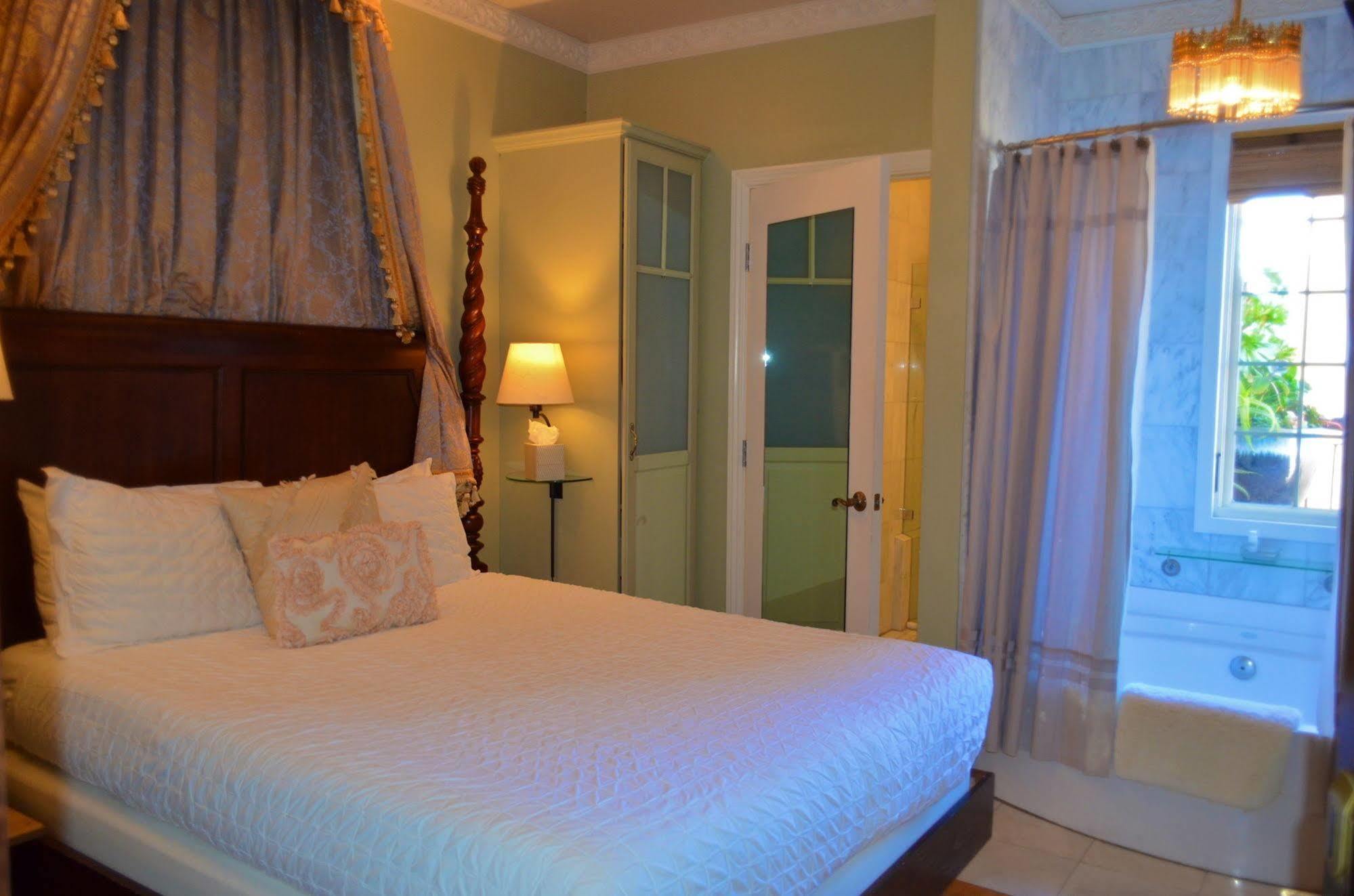 1110 (adults Only) Inn Monterey