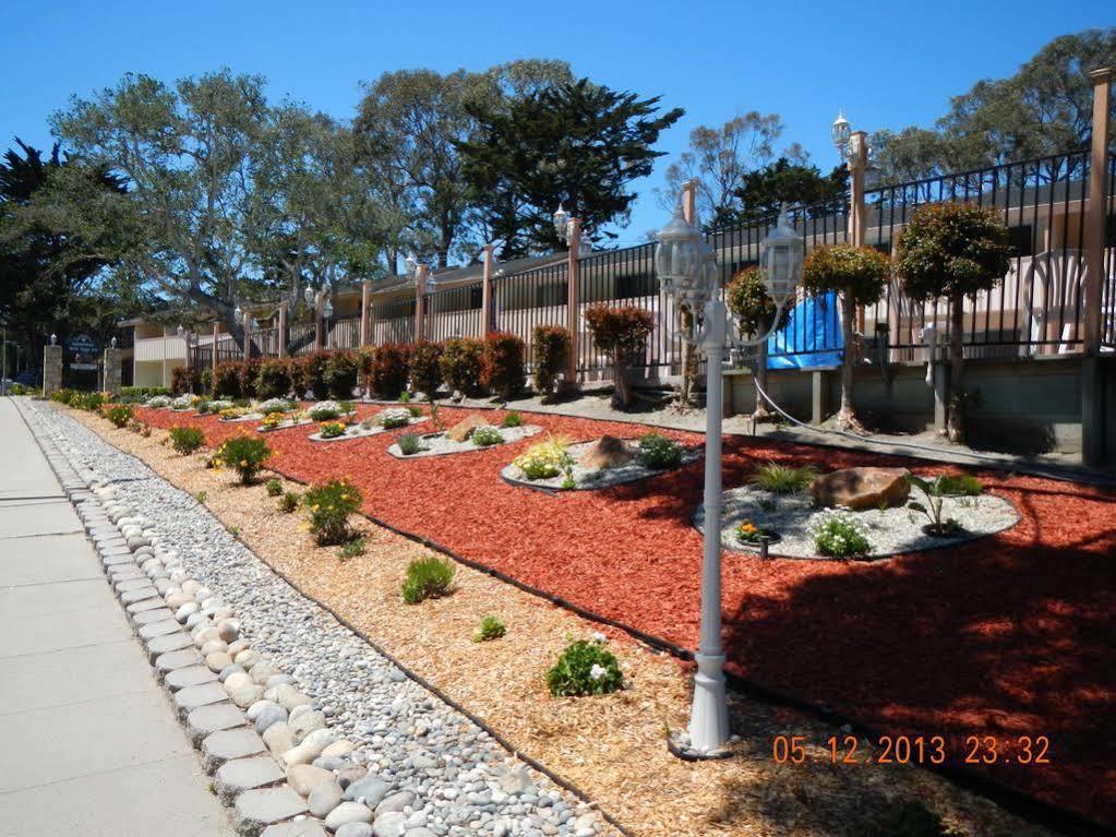 Americas Value Presidents On Munras Monterey