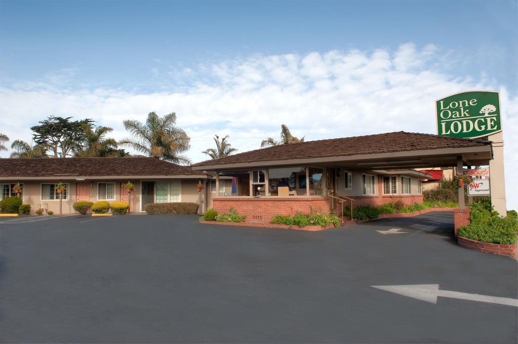 Lone Oak Motel Monterey
