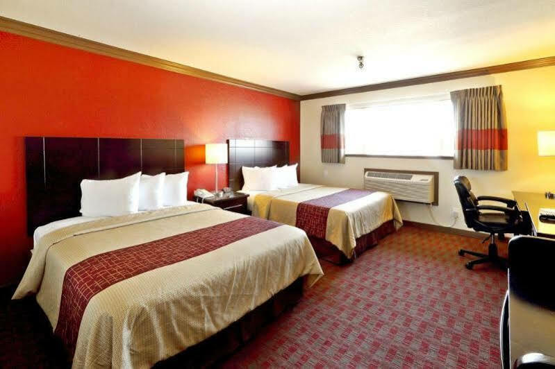 Motel Red Roof &