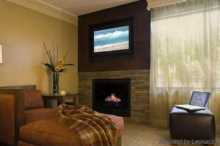 Abrego 4* Monterey